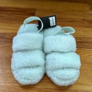 Fuzzy furry slippers